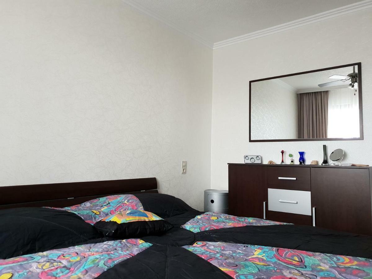 60 Qm Mit Aussicht In Konz Appartement Buitenkant foto